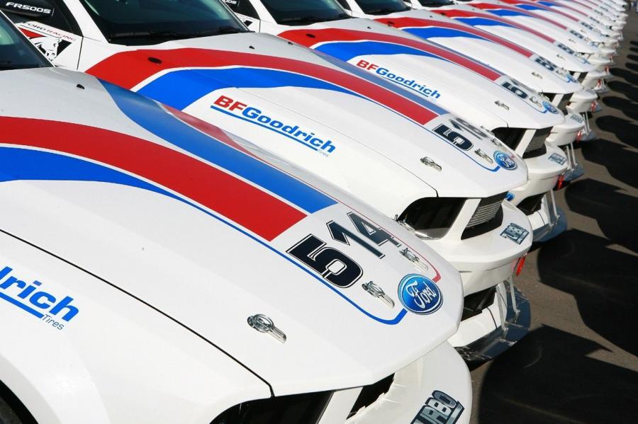  Ford Mustang Racing FR500S 2007 года  (фото 34 из 34)